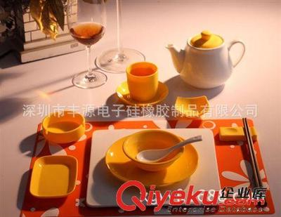 2014新品上市 深圳市豐源電子硅橡膠制品專業提供食品硅膠墊系列產品